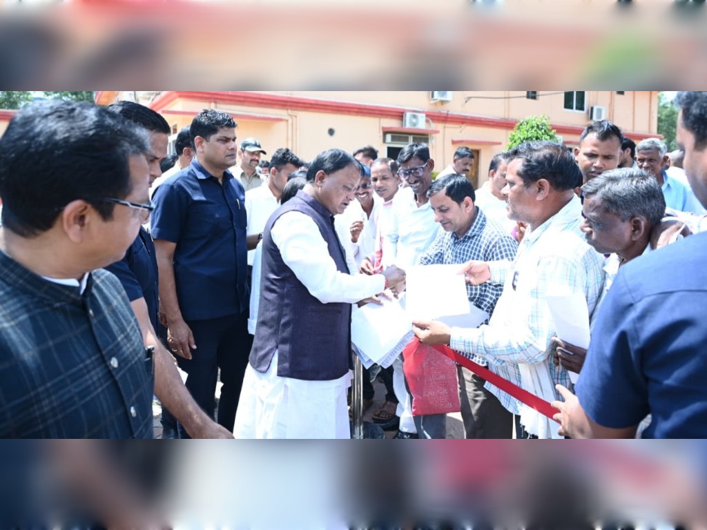 ଅଭିଯୋଗ ଶୁଣିଲେ ମୁଖ୍ୟମନ୍ତ୍ରୀ