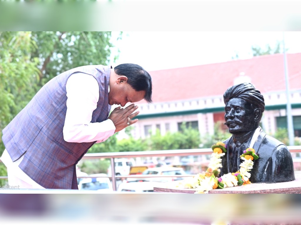 କେନ୍ଦୁଝର ମାଟିରୁ ମଧୁବାବୁଙ୍କୁ ଶ୍ରଦ୍ଧାଞ୍ଜଳି ଦେଲେ ମୁଖ୍ୟମନ୍ତ୍ରୀ