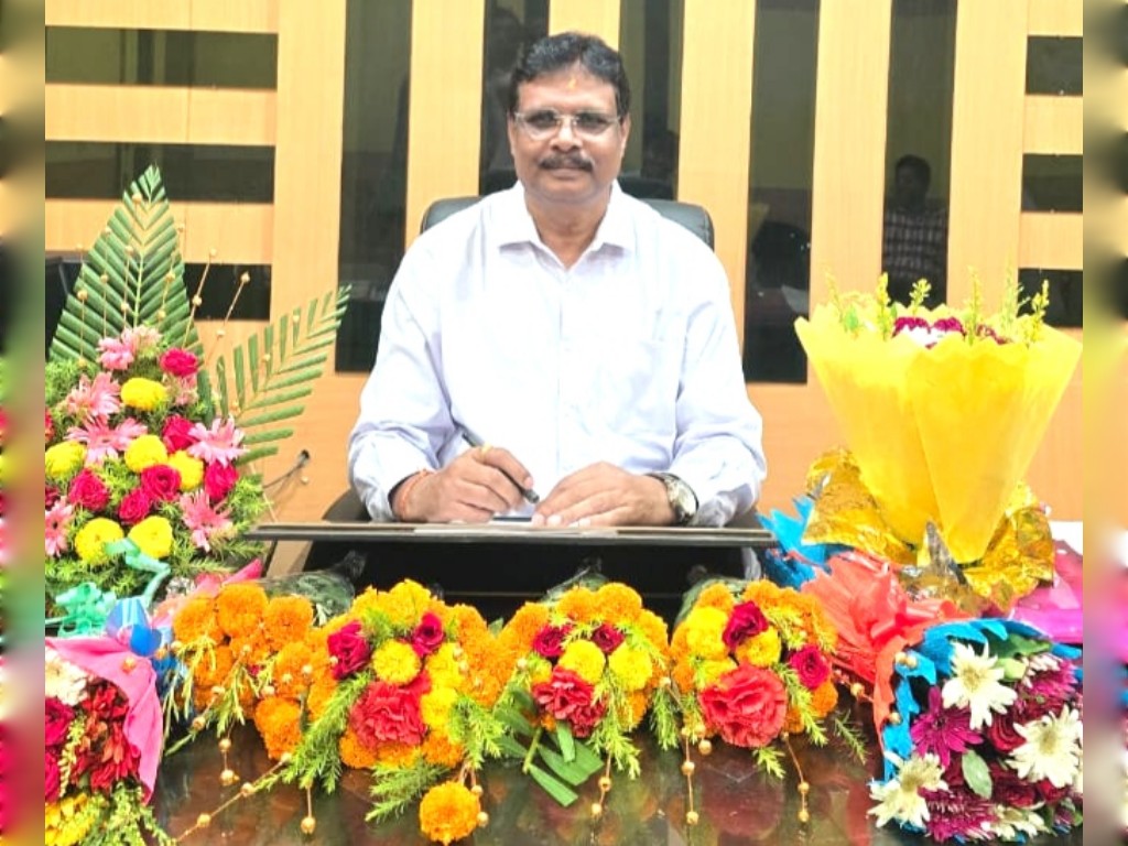 କେନ୍ଦୁଝରର ଜିଲ୍ଲା ମୁଖ୍ୟ ଚିକିତ୍ସା ଓ ଜନସ୍ୱାସ୍ଥ୍ୟ ଅଧିକାରୀ ଭାବେ ଡାକ୍ତର ଧନେଶ୍ୱର ସେଠୀଙ୍କ ଦାୟିତ୍ୱଗ୍ରହଣ